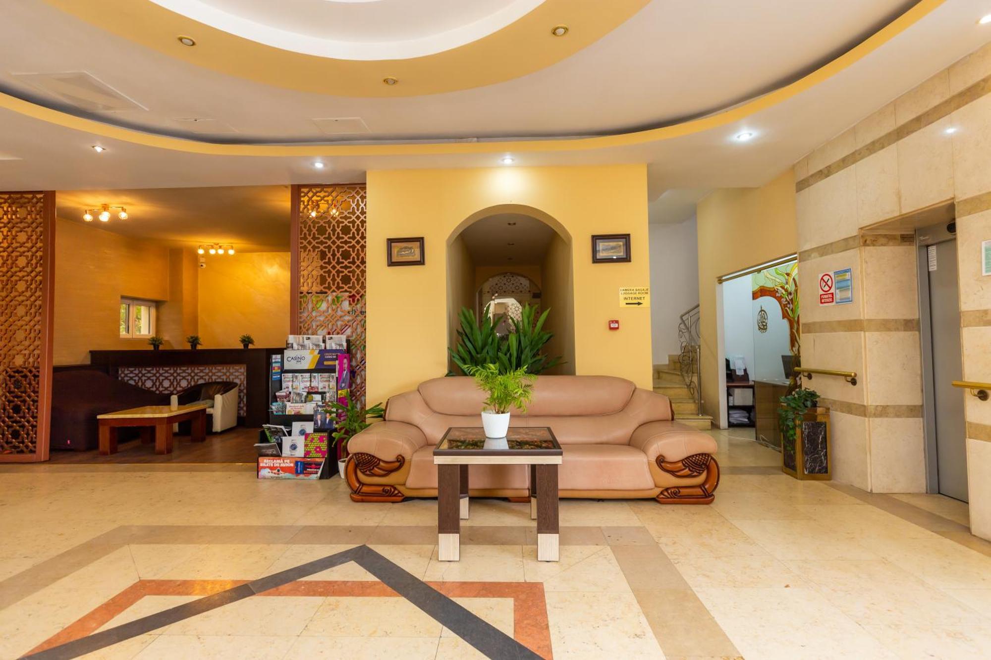 Hotel Sir Colentina Букурещ Екстериор снимка
